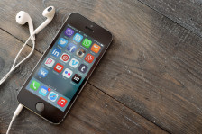 Австрија воведува забрана за социјални мрежи за деца под 14 години