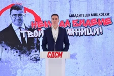 (Видео) Огњеновиќ до Мицкоски: Нема да бидеме децениски заложници на твојот режим