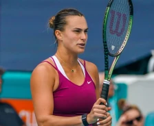 (Фото/Видео) Распаметува со својот секси стајлинг: интернетот полуде по најновите објави на Арина Сабаленка