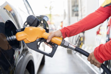 Бензинот поскапува за 7 денари, дизелот за 6,5 денари: Нови цени на горивата од полноќ