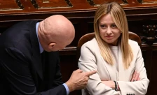 Италијанскиот министер за одбрана предупредува: Светот го зафати лудило, расте ризик од нуклеарен конфликт