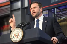 Тимови на САД и Иран пристигнаа во Пакистан за мировни преговори среде сомнежи околу Либан и санкции