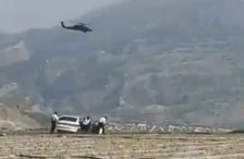 (Видео) Иран: Номадски племиња нападнаа два американски хеликоптери „Блек хок“