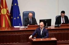 (Видео) Филипче до Мицкоски: Зошто не ги прифаќате мерките на СДСМ?