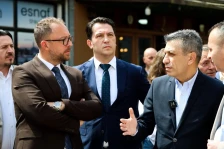 „Реставрација или редизајн на Старата скопска чаршија по мерка на Љутков и Меџити“, прашува Левица