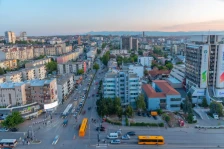 Претседателката на Косово распиша предвремени избори