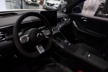 Пожар во „смарт брабус“ во Куманово, неколку лица вдишиле чад