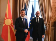 Муцунски на средба со францускиот министер делегиран за Европа, Бенџамин Адад