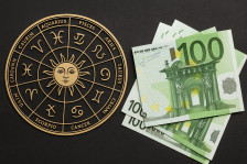 Пари на повидок: Четири хороскопски знаци ќе профитираат во април