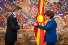 Сиљановска-Давкова прими претставнички на „Македонија 2025“: поради интересот на дијаспората за враќање во земјава во иднина да се воведат нови категории на награди