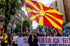 (Фотогалерија) „За плата се бориме, не се молиме“ - протест на Сојузот на синдикатите на Македонија