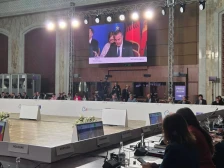 Димитровски ја потврди цврстата поддршка на Македонија за сеопфатен, праведен и траен мир во Украина
