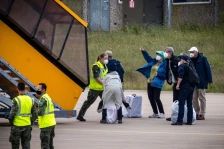Двајца од крузерот позитивни на хантавирус, САД нема да ги испратат сите патници во карантин