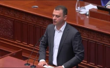 Трајчулески: Државата е во финансиска агонија, буџетот се распаѓа, владата трупа нови долгови