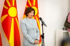 Сиљановска-Давкова на отворањето на Народната канцеларија: Ова е почеток на поотворена и подиректна комуникација со граѓаните