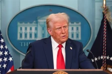 Трамп: На Блискиот Исток примирје е кога се пука на поумерен начин