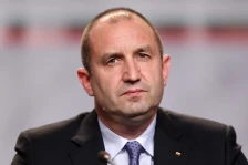 Бугарија повеќе нема да испраќа оружје во Украина: Оваа војна нема да се реши на бојното поле