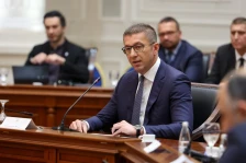 СДСМ: Мицкоски рутинска работа ја претставува како дипломатска победа