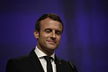 Макрон за односот со Трамп: Дипломатијата не е само примање на оние со кои се согласувате