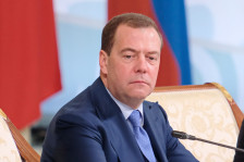 Медведев: Му покажавме на целиот свет дека Русија може да се справи со најголемите предизвици