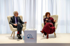 Сиљановска-Давкова се обрати на Парискиот мировен форум: Евроинтеграцијата е дијалог, а не диктат - Press24