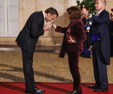 Сиљановска – Давкова на свечена вечера кај Макрон: Разговори за мир и борба против лажните вести - Press24