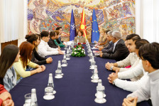 Сиљановска-Давкова по повод Светскиот ден на ромскиот јазик прими припадници на ромската заедница - Press24