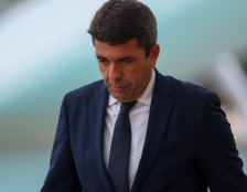 Карлос Мазон поднесе оставка поради скандалот со смртоносните поплави - Press24