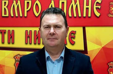 Го фатиле со бележани пари - познат идентитетот на приведениот директор - Press24