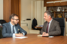 Министерот Алиу и амбасадорот Палминтери со заедничка визија за посилно здравство - Press24