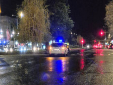 Маж од Градско излетал од коловозот со автомобил кај мостот на Црна Река