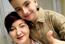 Амела: Ќерка ми има деформитет, син ми аутизам – приказна за храброста на мајка