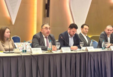 Бислимоски предупредува: Јаглеродната такса ќе го блокира Западен Балкан, наместо интеграција ќе тргуваме само меѓу себе