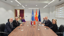 Стоилковиќ се сретна со Бериша: Македонија и Србија го засилуваат дијалогот за правата на заедниците