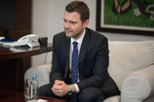 Муцунски од Брисел: ЕУ ги препозна реформите, но недостасува добра волја кај Софија