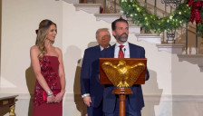 Синот на Трамп се жени, нова снаа влегува во Белата куќа