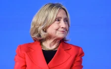 Хилари Клинтон пред конгресмените: Не знаев за злоупотребите на Епштајн, треба да му се јавите на Трамп