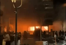 Нова трагедија во Кран Монтана: Изгоре меморијалниот центар за жртвите од ноќниот клуб, спасена само книгата на сочувство