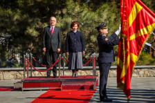 (ФОТО) Сиљановска-Давкова со највисоки државни и воени почести го пречека албанскиот претседател Бајрам Бегај