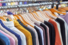 Нема веќе бесплатно разгледување: Продавниците почнаа да наплаќаат „влезница“ – ако не купите ништо, плаќате 25 евра