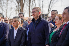 Премиерот ги смирува граѓаните: Има нафта