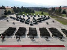 Руте ја посети и Армијата