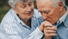 Македонците живеат пет години помалку од Европејците: Жените и натаму со подолг животен век од мажите