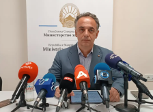 Хартијата во здравството заминува во историјата: Алиу најави целосно електронски досиеја, упати и рецепти