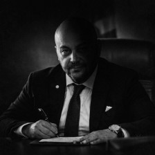 ДУИ: Итна оставка од Костадиновски