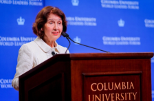 Сиљановска-Давкова во Полска – Ќе положи венец на споменикот на македонските Евреи