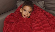 Времето истекува: На 9-годишниот Виктор му се потребни 150.000 евра до 30 април – да му подариме иднина