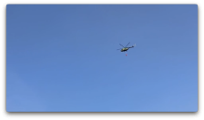 Воздушна битка со огнот: Армиски хеликоптери го гаснат пожарот на Јабланица, гори и струшка Боговица