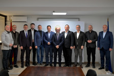 Лимани потпиша договори со 10 општини: Неискористени простории стануваат градинки за децата