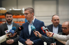 Мицкоски најави мерки за да се спречи ценовен шок со нафтата